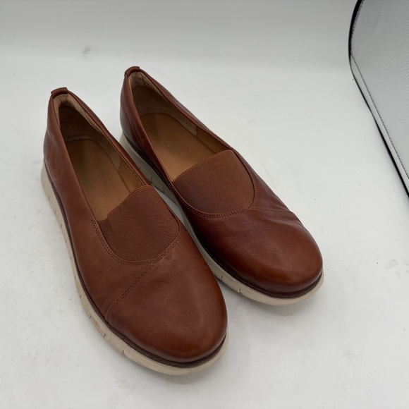 Vionic Women's Linden Slip-on-Ladies Walking Loafer with Concealed Orthotic 11W - Picture 5 of 12